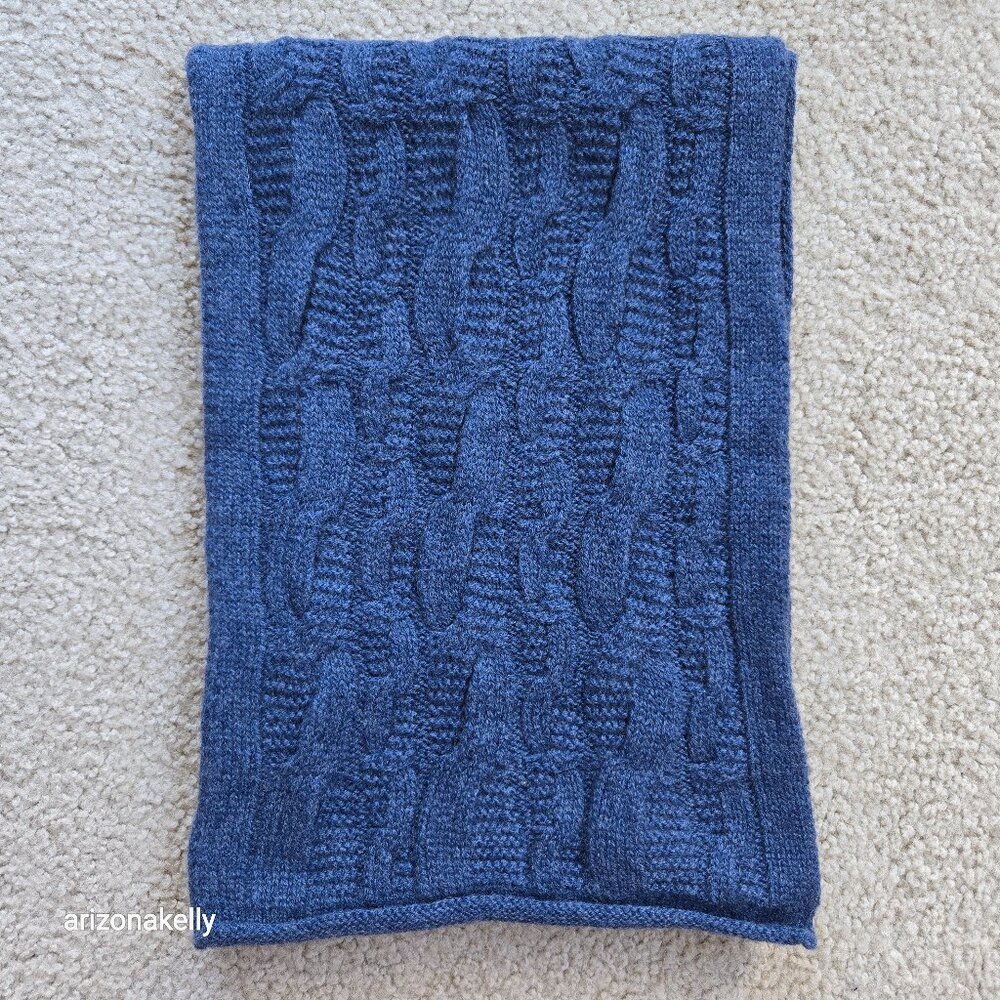 NWOT Cashmere Cable Knit Scarf Nordstrom BLUE